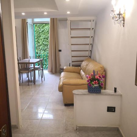 ナポリCentro Storico S Chiara Houseアパートメント エクステリア 写真